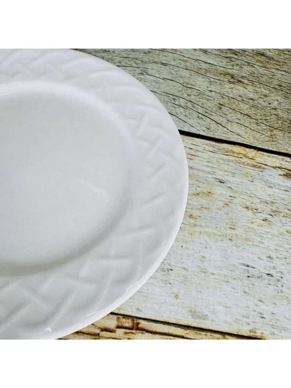 Oneida PICNIC White Embossed Basket Weave Stoneware 6